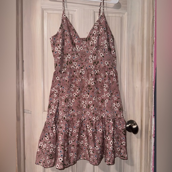 Dress - Picture 1 of 1